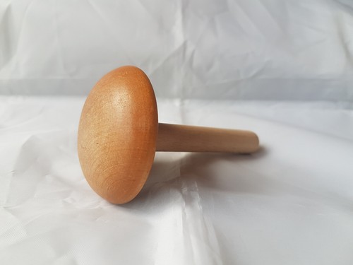 Alter stopfpilz aus holz - aus,