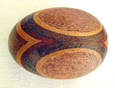 Antikes Stopfei aus Holz