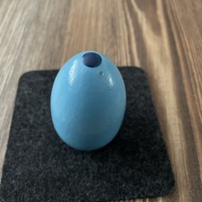 Altes Stopfei hellblau Holz